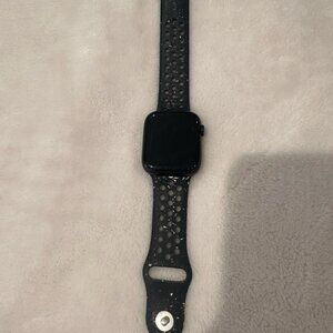 Apple Watch Series 9 Nike 44mm GPS Black – Used